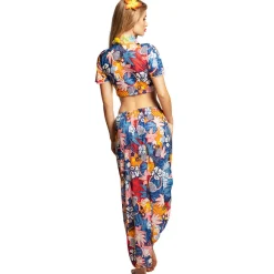 Hawaiian beauty outfit