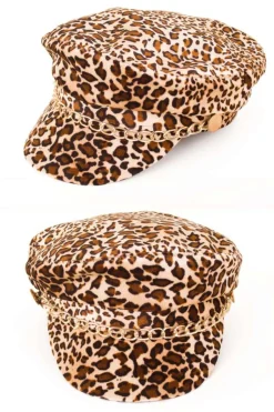 Pet panter met gouden ketting