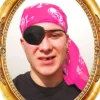 Piraten hoofddoek roze met opdruk 70x70 cm
