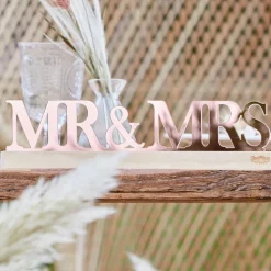Tafeldecoratie Mr & Mrs acryl