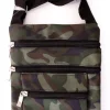Tasje camouflage print met 3 ritsen